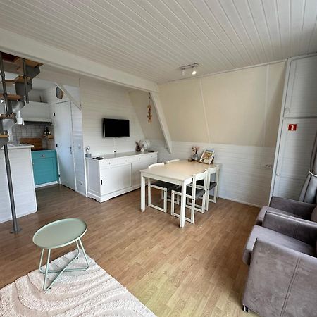 Gezellige Chalet In Nieuwpoort - Opkuis Inbegrepen In De Prijs オーストダインケルケ エクステリア 写真
