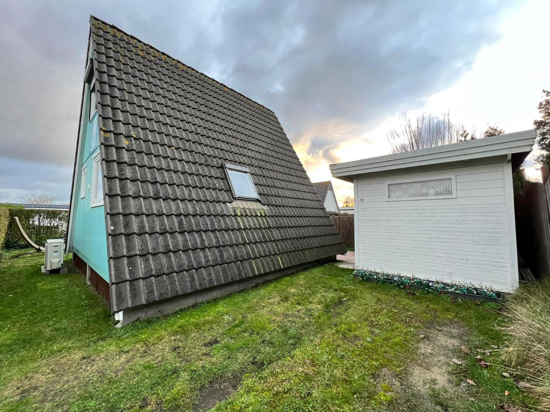 Gezellige Chalet In Nieuwpoort - Opkuis Inbegrepen In De Prijs オーストダインケルケ エクステリア 写真