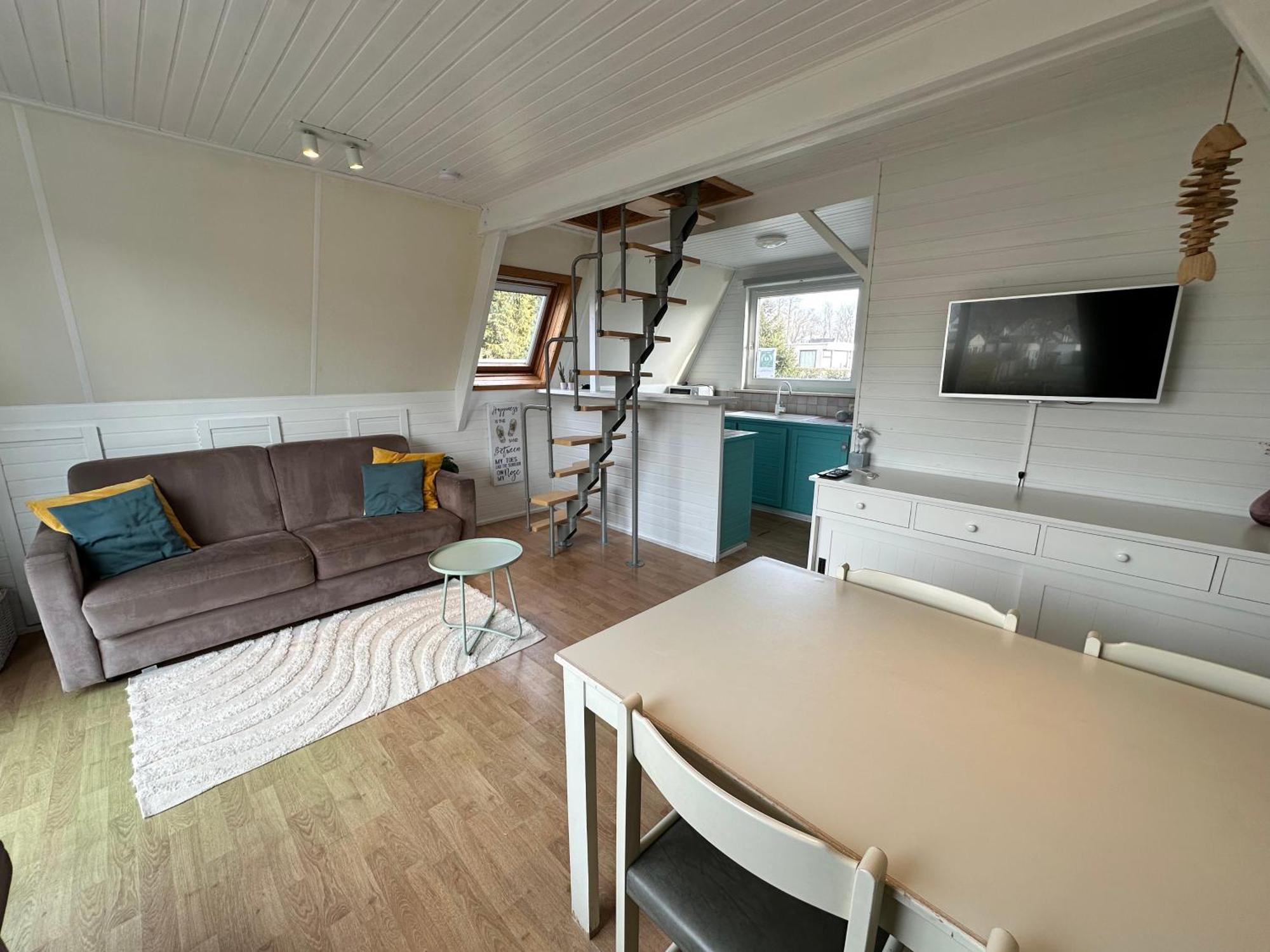 Gezellige Chalet In Nieuwpoort - Opkuis Inbegrepen In De Prijs オーストダインケルケ エクステリア 写真